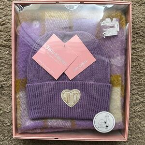 Juicy couture, two-piece scarf and sweater cap